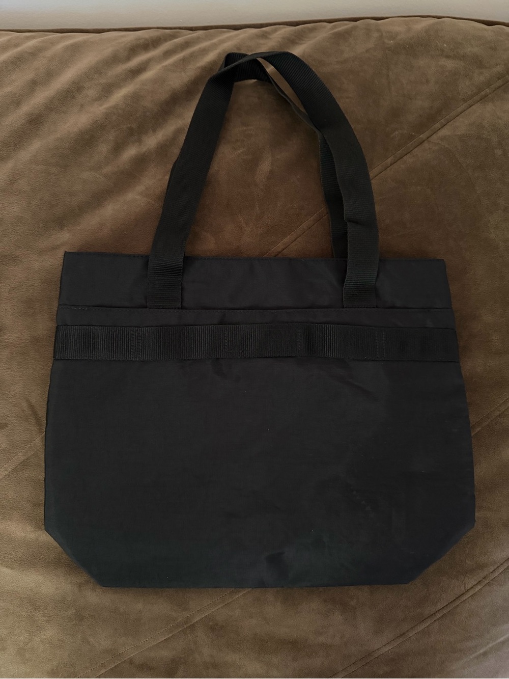 Baggallini nylon Travel Tote Bag with Front Zippers- Luggage Sleeve carry-on bag - Picture 3 of 7